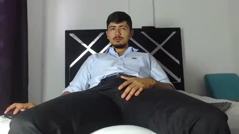 Snapshot of jack03xx_ chatting on 01/15/25, 03:29 Jack online show from 01/15/25, 03:29