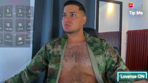 Snapshot of jack_bravo1 chatting on 04/13/26, 01:05 online show from 04/13/26, 01:05