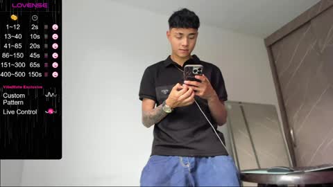 Snapshot of jack_carrington chatting on 03/31/26, 09:04 jack online show from 03/31/26, 09:04