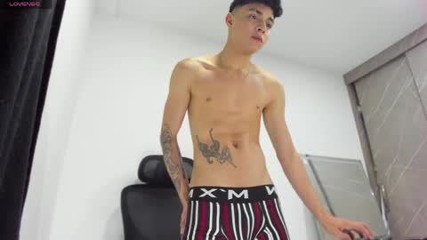 Snapshot of jack_carrington chatting on 05/05/26, 12:29 jack online show from 05/05/26, 12:29
