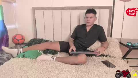 JACK CASTELL online show from 10/19/25, 01:34