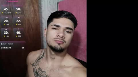 Snapshot of jack_hills2 chatting on 10/21/25, 01:23    online show from 10/21/25, 01:23