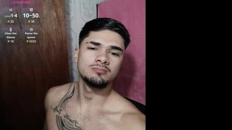 Snapshot of jack_hills2 chatting on 10/24/25, 12:01    online show from 10/24/25, 12:01