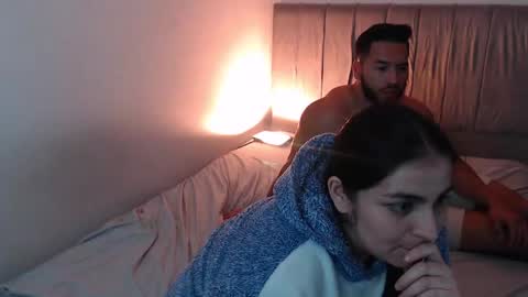 Snapshot of jack_master_muscle chatting on 12/21/24, 03:25 jack and leah online show from 12/21/24, 03:25