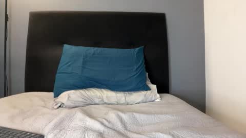 INDEPENDENT MODEL online show from 03/11/26, 12:05