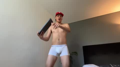 INDEPENDENT MODEL online show from 05/09/26, 02:22