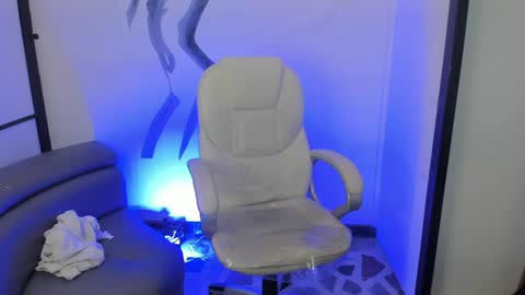 Jack White online show from 01/13/25, 06:06