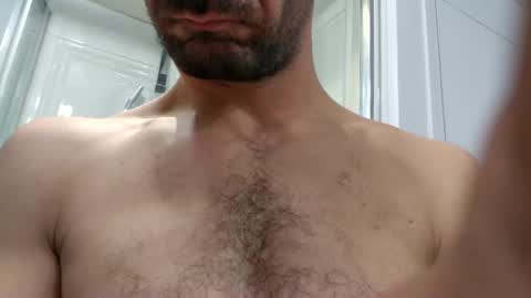 Snapshot of jackboys16 chatting on 12/31/24, 09:39 Dess online show from 12/31/24, 09:39