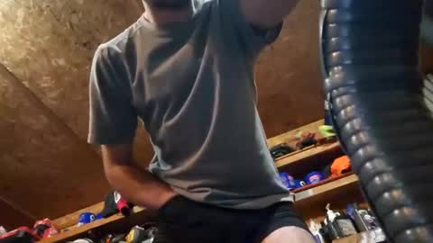 Snapshot of jackboys16 chatting on 01/04/25, 09:00 Dess online show from 01/04/25, 09:00