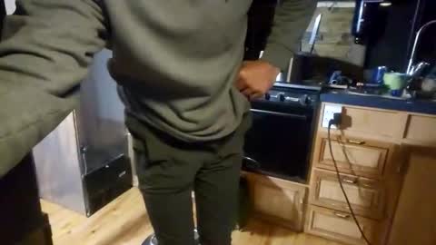 Snapshot of jackboys16 chatting on 11/07/25, 04:45 Dess online show from 11/07/25, 04:45