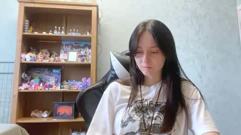 Alice online show from 11/16/25, 06:08