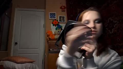 Snapshot of jackelynmacksey chatting on 12/14/25, 11:15 Stella online show from 12/14/25, 11:15