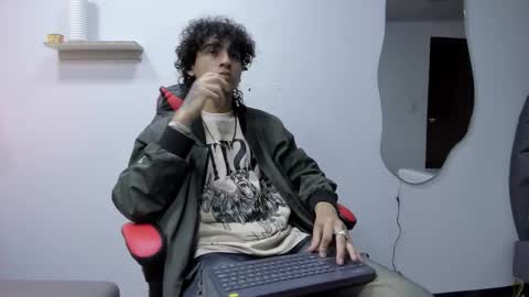 Snapshot of jackestaylor chatting on 10/20/25, 05:08 Jackes Taylor online show from 10/20/25, 05:08