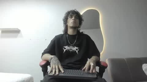 Snapshot of jackestaylor chatting on 02/02/26, 06:12 Jackes Taylor online show from 02/02/26, 06:12