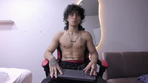 Snapshot of jackestaylor chatting on 02/05/26, 06:40 Jackes Taylor online show from 02/05/26, 06:40