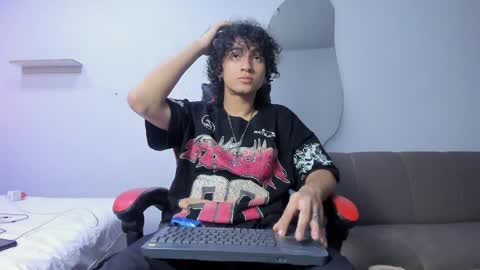 Snapshot of jackestaylor chatting on 04/07/26, 04:57 Jackes Taylor online show from 04/07/26, 04:57