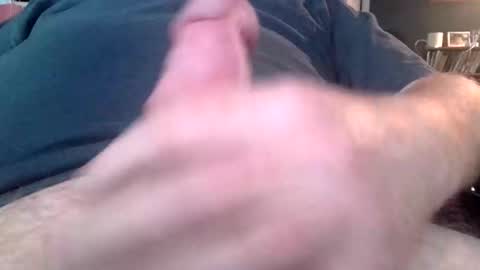 Snapshot of jackin4utoo chatting on 12/22/25, 01:41 jackin4utoo online show from 12/22/25, 01:41