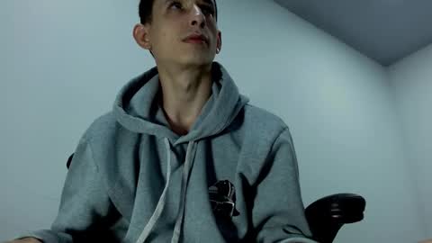 Snapshot of jackk_ho chatting on 12/13/24, 05:27 Jack online show from 12/13/24, 05:27