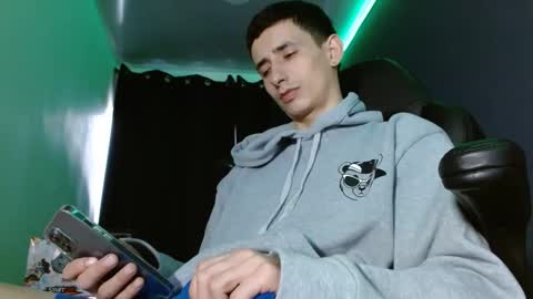 Snapshot of jackk_ho chatting on 12/15/24, 04:48 Jack online show from 12/15/24, 04:48