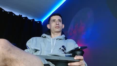 Snapshot of jackk_ho chatting on 01/08/25, 09:10 Jack online show from 01/08/25, 09:10