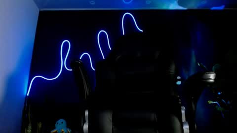 Snapshot of jackk_ho chatting on 03/05/25, 08:42 Jack online show from 03/05/25, 08:42