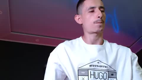 Snapshot of jackk_ho chatting on 09/20/25, 06:31 Jack online show from 09/20/25, 06:31