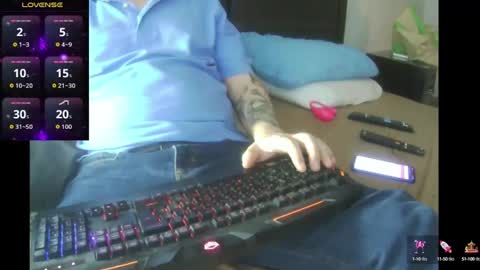 Snapshot of jackkingof chatting on 10/15/25, 01:50 Jack online show from 10/15/25, 01:50