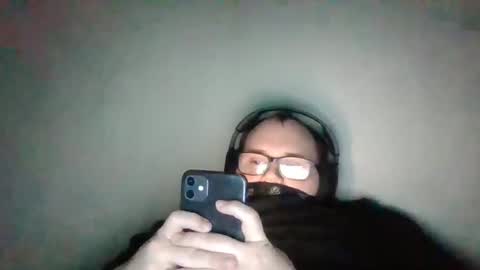 Snapshot of jacklack221 chatting on 12/17/24, 04:01 jack online show from 12/17/24, 04:01