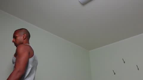 Snapshot of jackson_brownie chatting on 10/12/25, 05:45 Jacky online show from 10/12/25, 05:45