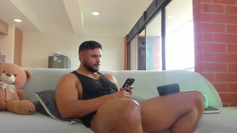 Snapshot of jackson_wayne__ chatting on 03/05/26, 02:13 Jackson Wayne online show from 03/05/26, 02:13