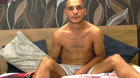 JacksonBee online show from 09/28/25, 04:56