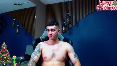 Snapshot of jacksonolsenn chatting on 12/26/24, 01:21 Jackson Olsen online show from 12/26/24, 01:21