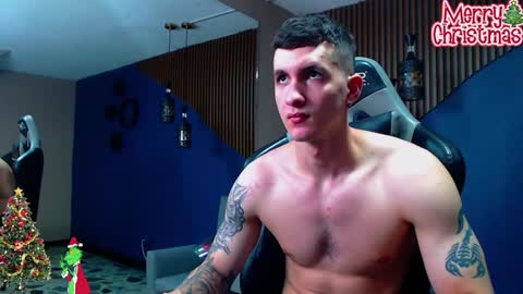 Snapshot of jacksonolsenn chatting on 12/26/24, 04:25 Jackson Olsen online show from 12/26/24, 04:25