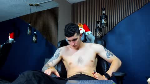 Snapshot of jacksonolsenn chatting on 01/06/25, 06:20 Jackson Olsen online show from 01/06/25, 06:20