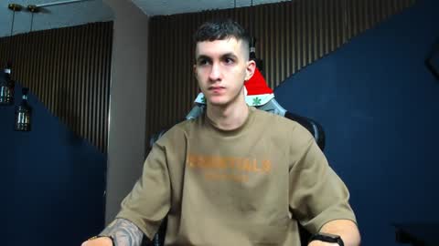 Snapshot of jacksonolsenn chatting on 01/12/25, 12:44 Jackson Olsen online show from 01/12/25, 12:44