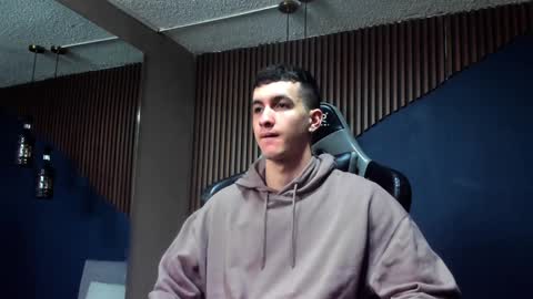 Snapshot of jacksonolsenn chatting on 01/18/25, 12:26 Jackson Olsen online show from 01/18/25, 12:26