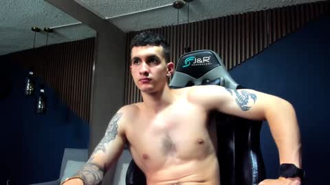 Snapshot of jacksonolsenn chatting on 01/18/25, 07:04 Jackson Olsen online show from 01/18/25, 07:04