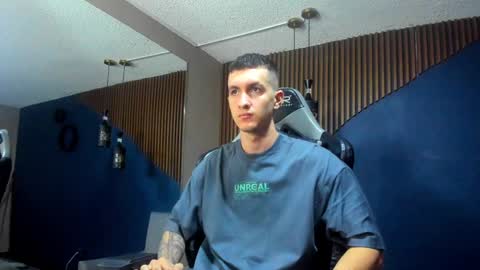 Snapshot of jacksonolsenn chatting on 01/28/25, 12:11 Jackson Olsen online show from 01/28/25, 12:11