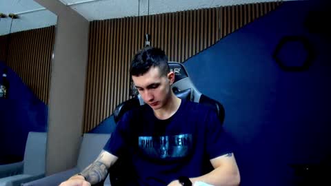 Snapshot of jacksonolsenn chatting on 02/02/25, 12:46 Jackson Olsen online show from 02/02/25, 12:46