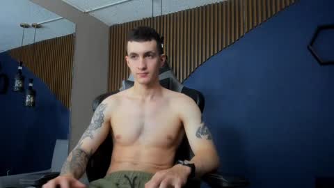 Snapshot of jacksonolsenn chatting on 02/04/25, 03:15 Jackson Olsen online show from 02/04/25, 03:15