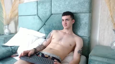 Snapshot of jacksonolsenn chatting on 02/11/25, 03:08 Jackson Olsen online show from 02/11/25, 03:08