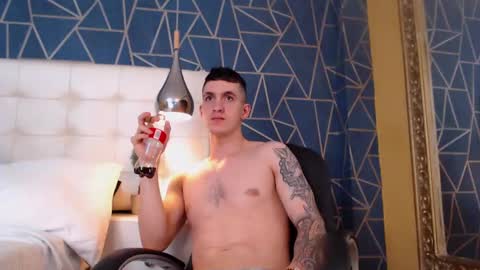 Snapshot of jacksonolsenn chatting on 03/10/25, 02:17 Jackson Olsen online show from 03/10/25, 02:17