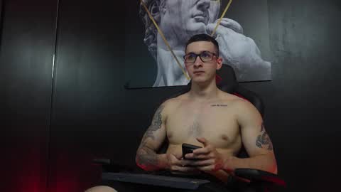 Snapshot of jacksonolsenn chatting on 11/25/25, 09:04 Jackson Olsen online show from 11/25/25, 09:04