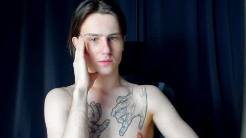 Snapshot of jacksonvox chatting on 01/12/25, 03:39 Nikolay online show from 01/12/25, 03:39