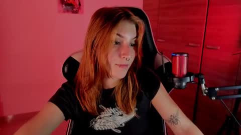 Linda Sofia help me get to 100 thumbs up online show from 12/30/24, 04:20