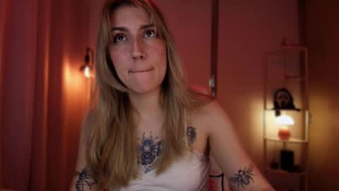 Snapshot of jacky_croft chatting on 03/13/26, 01:12 Linda Sofia help me get to 100 thumbs up online show from 03/13/26, 01:12