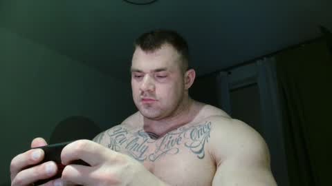 Snapshot of jackyhuge chatting on 10/31/25, 08:32 Jacky online show from 10/31/25, 08:32