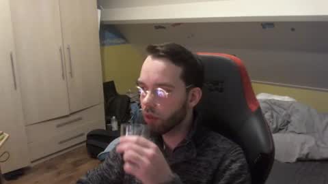 Snapshot of jackynee chatting on 01/04/25, 07:34 Jack online show from 01/04/25, 07:34