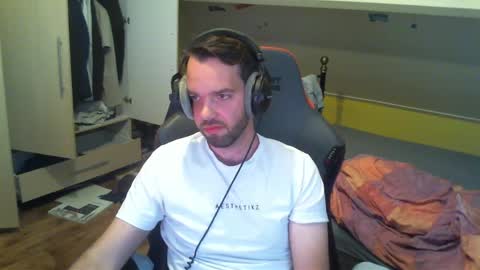 Snapshot of jackynee chatting on 05/02/26, 02:33 Jack online show from 05/02/26, 02:33