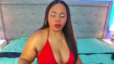 Snapshot of jackynorriss chatting on 02/05/25, 12:06 Jacky Norriss online show from 02/05/25, 12:06